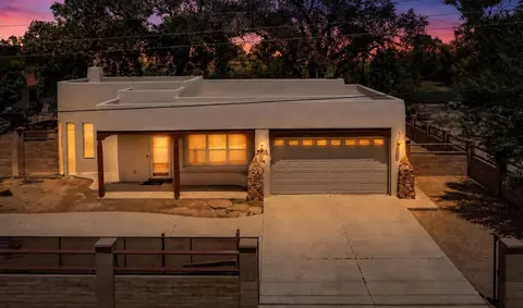 2419 Jerry Rd SW, Albuquerque, NM 87105