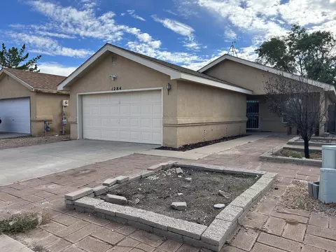 1284 Pandora Dr SW, Los Lunas, NM 87031
