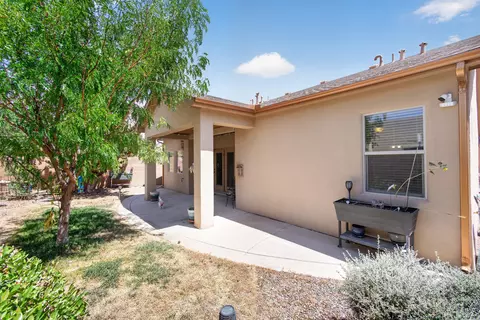 10811 Saltillo St NW, Albuquerque, NM 87114