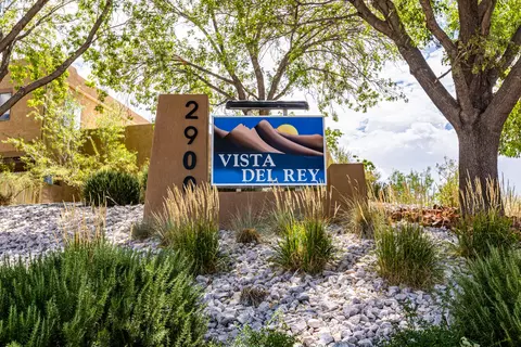 2900 Vista Del Rey NE UNIT 15B, Albuquerque, NM 87112