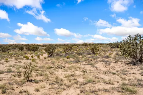 57 Th St SW, Rio Rancho, NM 87144