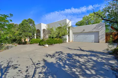 13207 Cedarbrook Ave NE, Albuquerque, NM 87111