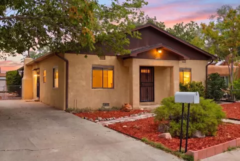 205 Natalie Ave NW, Albuquerque, NM 87107