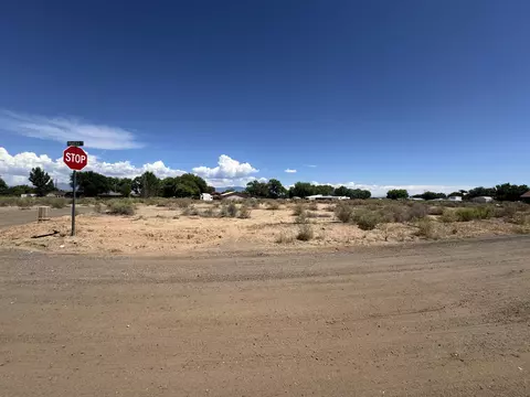 2 Francesca Ct, Los Lunas, NM 87031