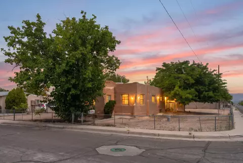 300 63rd St NW, Albuquerque, NM 87105
