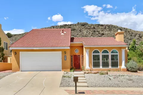 5913 Painted Pony Dr NW, Albuquerque, NM 87120