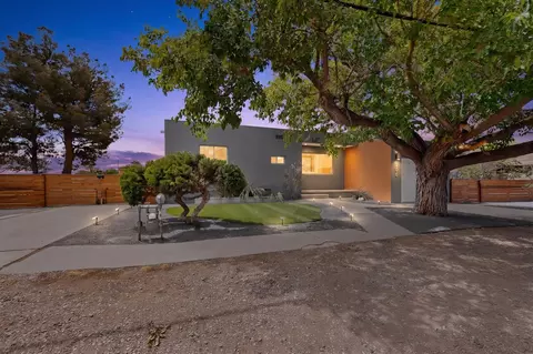 206 Wayne Rd NW, Albuquerque, NM 87114