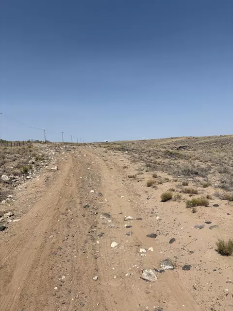 Gila Road Nw, Albuquerque, NM 87120