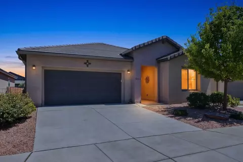 6112 Motherwell Dr SE, Albuquerque, NM 87106