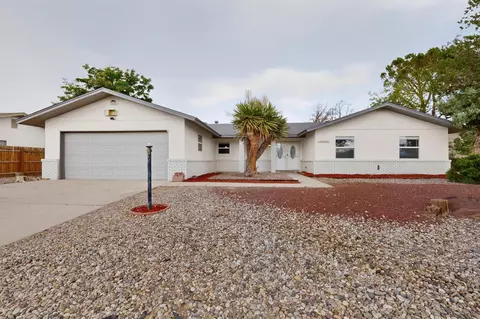 4005 Torrey Pines Rd SE, Rio Rancho, NM 87124