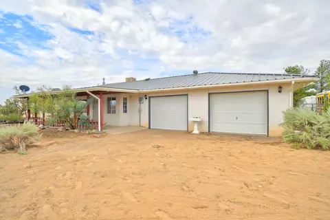 21 San Fernando Ave, Los Lunas, NM 87031