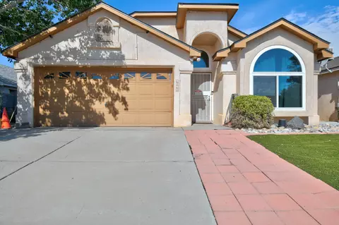 1319 Duskfire Dr NW, Albuquerque, NM 87120