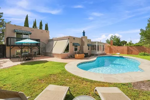 5504 Cancelar Dr NE, Albuquerque, NM 87111