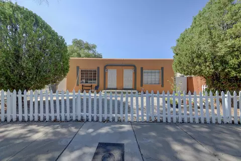 1216 Coal Ave SW, Albuquerque, NM 87102