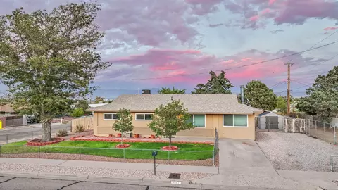 1502 Delgado Dr SW, Albuquerque, NM 87121