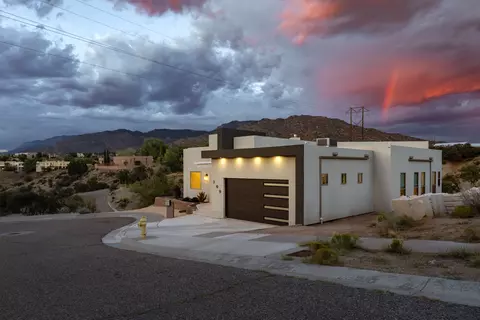 700 Winterwood Pl SE, Albuquerque, NM 87123