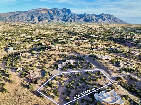 100 Trails Road East, Placitas, NM 87043