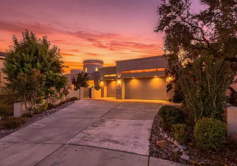 8223 Desert Lily Ln NE, Albuquerque, NM 87122