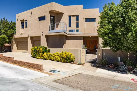 7816 Florence Ave NE, Albuquerque, NM 87122