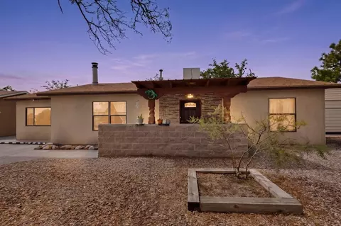 1652 Domain Loop SE, Rio Rancho, NM 87124