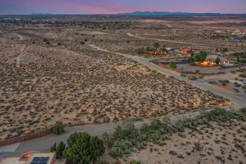 701 Acebo Rd NE, Rio Rancho, NM 87124