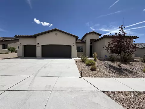5453 Pikes Peak Loop NE, Rio Rancho, NM 87144