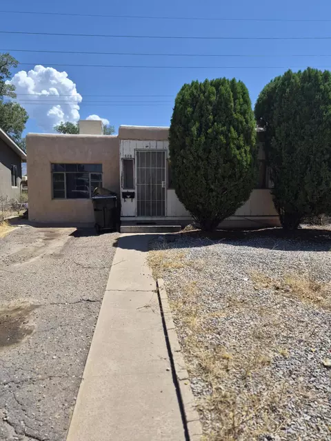 808 Ortiz Dr NE, Albuquerque, NM 87108