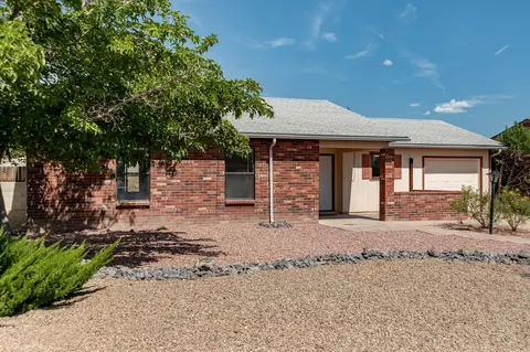 822 Buckboard Rd SE, Rio Rancho, NM 87124