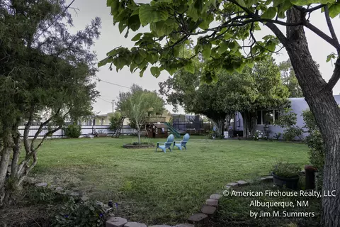 228 Appaloosa Dr, Los Lunas, NM 87031