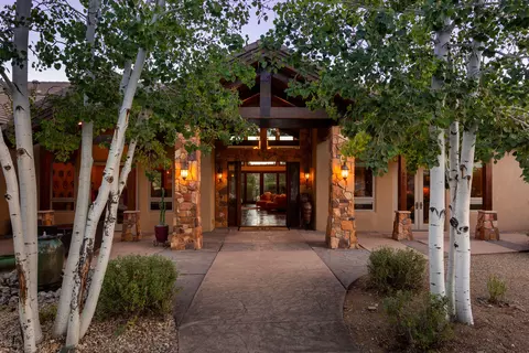 49 Broken Arrow Pl, Sandia Park, NM 87047