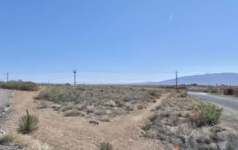 9 Th Ave NE, Albuquerque, NM 87124