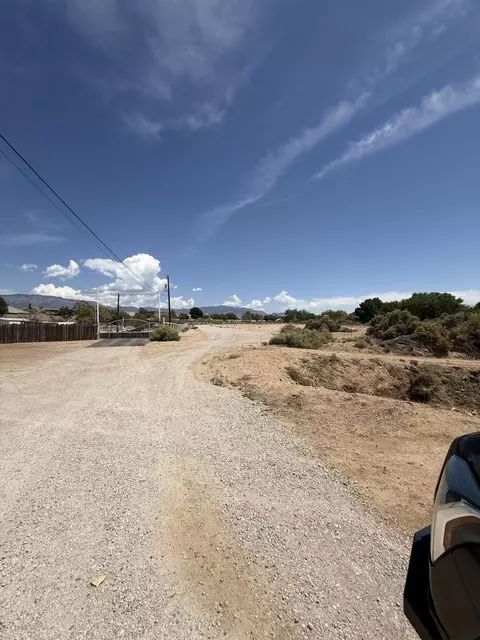 206 Tres Amigos Ct NE, Albuquerque, NM 87113