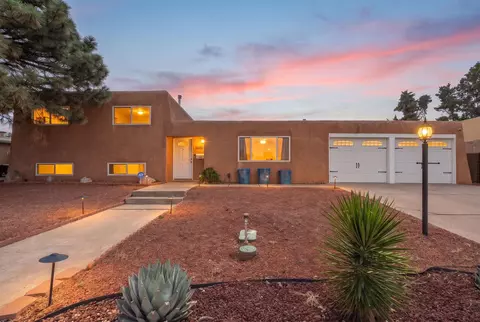 4508 Piedra Blanca St NE, Albuquerque, NM 87111