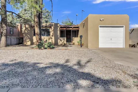 705 Dallas St NE, Albuquerque, NM 87108