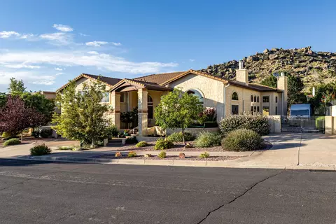 14021 Wind Mountain Rd NE, Albuquerque, NM 87112
