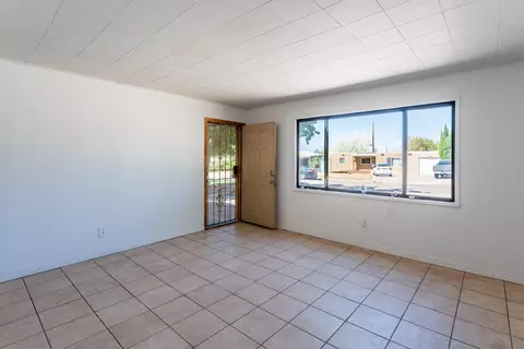 1212 Propps St NE, Albuquerque, NM 87112