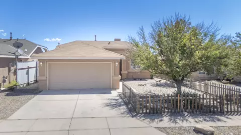 2764 Jesse James Dr SW, Albuquerque, NM 87121