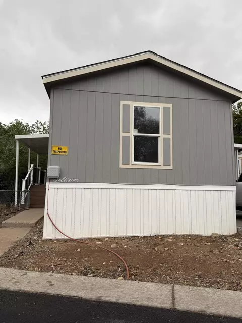 832 Trading Post Trl SE, Albuquerque, NM 87123
