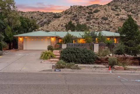 3904 Camino De La Sierra NE, Albuquerque, NM 87111