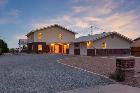 3104 14th Ave SE, Rio Rancho, NM 87124