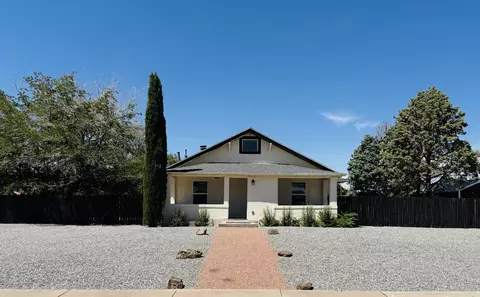 233 E Maxine St NE, Albuquerque, NM 87123