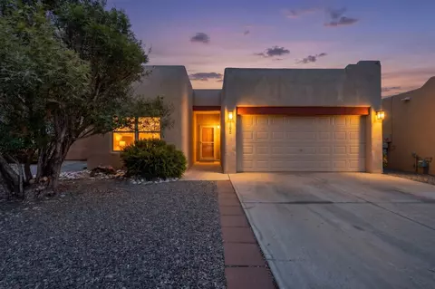968 Villarrica St NW, Albuquerque, NM 87120
