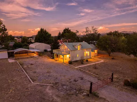 45 Private Drive 1140a Dr, La Mesilla, NM 87532
