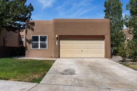 631 Granite Point Trl SE, Albuquerque, NM 87123