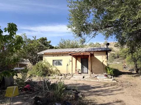 135 County Road 135, Hernandez, NM 87537