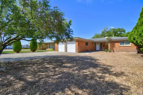 705 Truman St NE, Albuquerque, NM 87110