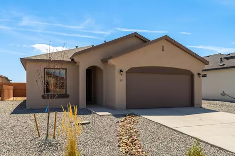 14 Avenida Merida, Los Lunas, NM 87031