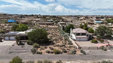 817 Chihuahua Rd NE, Rio Rancho, NM 87144
