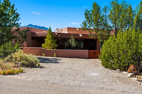 14 Sage Hill Dr, Placitas, NM 87043