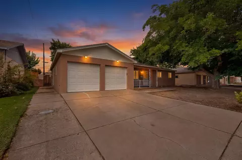 9519 Morrow Ave NE, Albuquerque, NM 87112